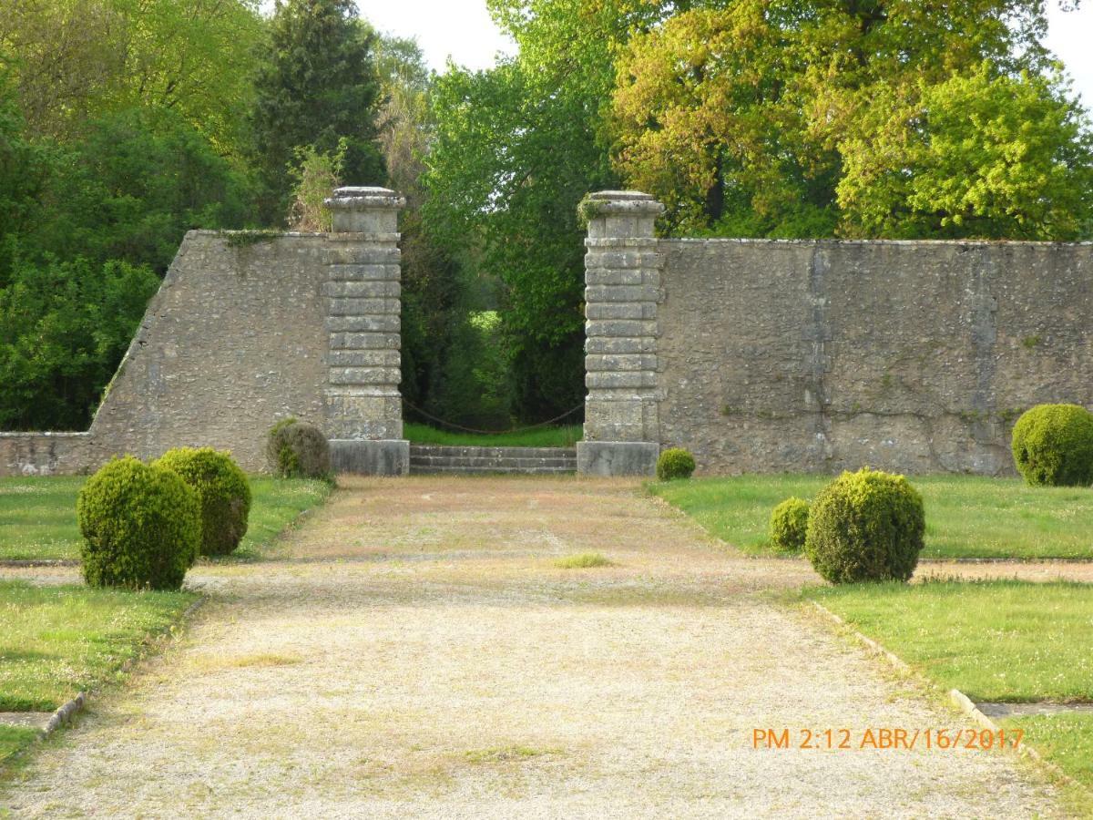 Chateau De Montrame Soisy-Bouy Εξωτερικό φωτογραφία